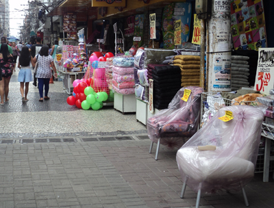 Confiança do comércio avança e Banco de Imagens