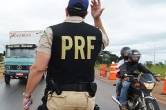 PRF inicia Operação Natal nas rodovias federais do Rio Agência Brasil