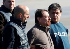 Battisti ficará sozinho em cela de reuters max rossi2 Max Rossi Reuters
