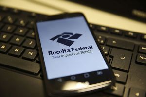 IR contribuinte não poderá deduzir gasto com previdência de doméstica Marcello Casal Jr Agência Brasil