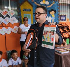 Matrículas para alunos novos em Belford Roxo vão até o dia 31 de janeiro 2 DENIS MACEDO MATERIAL DIDÁTICO