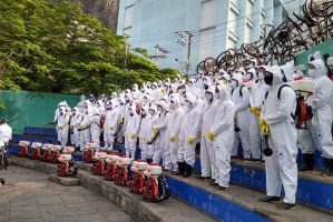 Cedae realiza sanitização de comunidades Divulgação