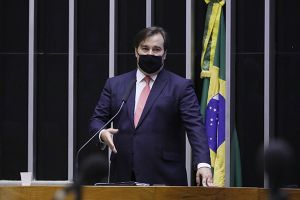 Deputados decidem manter proibição a reajuste Najara Araújo Câmara dos deputados