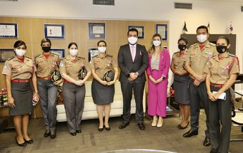 Mulheres oficiais assumem importantes grupamentos Governador em exercício Cláudio Castro recebeu em seu gabinete três oficiais bombeiras 2 Rogerio Santana