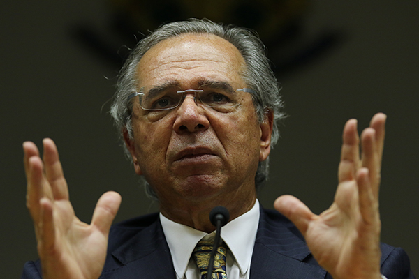 Foto: Banco de Imagens Guedes anuncia antecipação de 13º de beneficiários do INSS