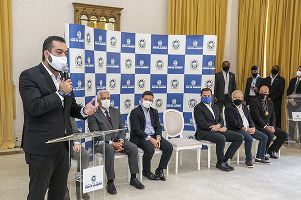 Governo do Estado institui RAS como caráter indenizatório para agentes do Degase