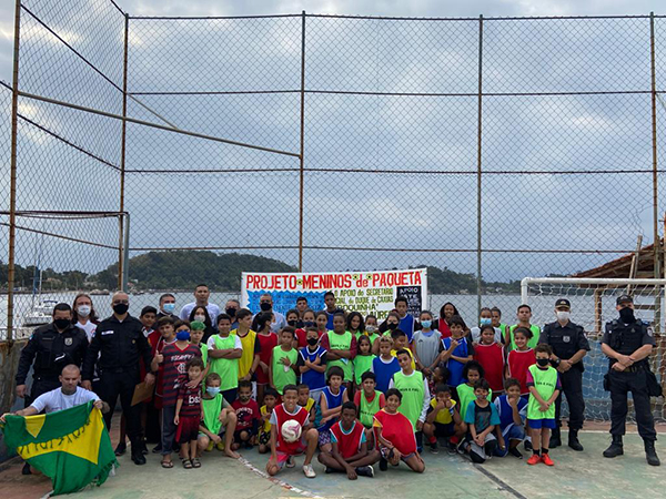 Esporte e atividades físicas para as crianças e adolescentes de Paquetá