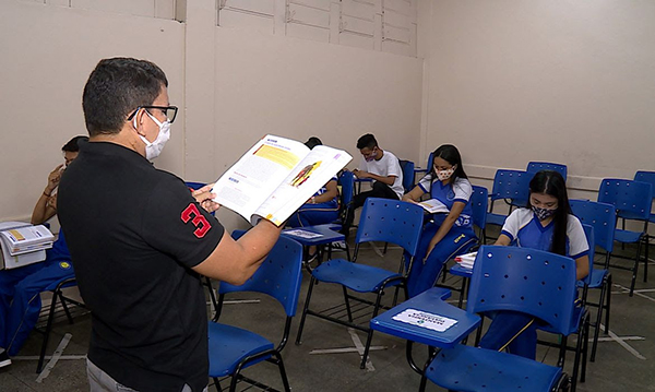 Unificados cargos de professores no sistema estadual de educação