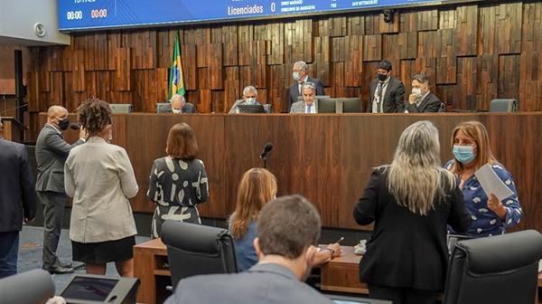 Foto: Banco de Imagens Alerj proíbe limite de consultas médicas para pessoas com deficiência