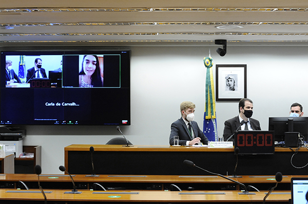 Deputado federal Aureo Ribeiro debate remoções no entorno da BR-040 em audiência pública