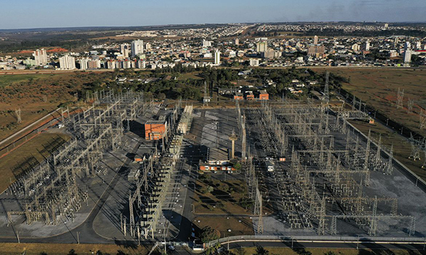 Falha em subestação de Furnas causa apagão em cidades do RJ e de MG
