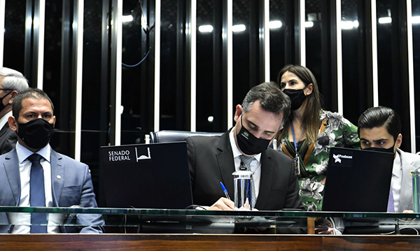 Foto: Banco de Imagens PEC da reforma eleitoral é promulgada no Congresso