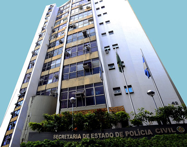 Foto: Banco de Imagens Ação contra quadrilha de pirâmide financeira prende quatro