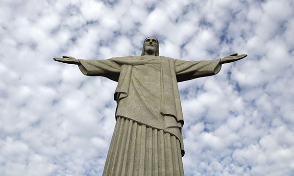 Cristo Redentor é homenageado com lançamento de selos e medalhas