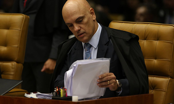 Foto: Banco de Imagens Ministro do STF determina prisão e extradição de jornalista