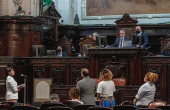 Alerj aprova programa de auxílio emergencial estadual Julia Passos