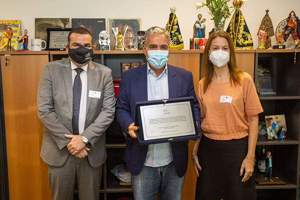 Foto: Banco de Imagens Presidente da Alerj recebe homenagem da Associação de Magistrados do Rio