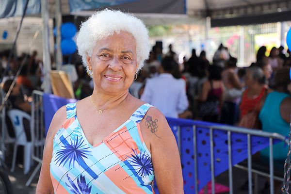 Reinaugurada a tenda da Melhor Idade, em Meriti, com novos serviços