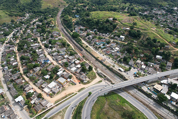Governo do Estado dá início às obras da Estrada São José, em Japeri