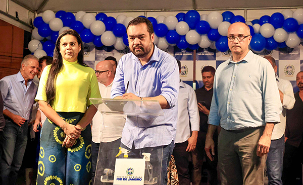 Cláudio Castro inaugura Casa do Trabalhador em Silva Jardim e lança obras em outros municípios