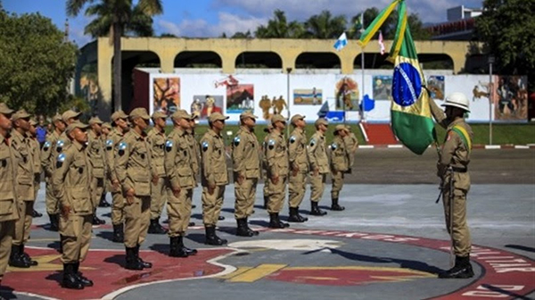 Foto: Banco de Imagens Regulamentado o Serviço Militar Voluntário no Corpo de Bombeiros