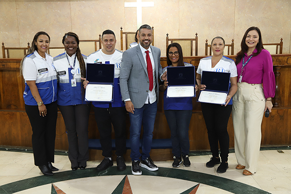 Câmara de Caxias realiza entrega de moções a integrantes do projeto RJ para Todos