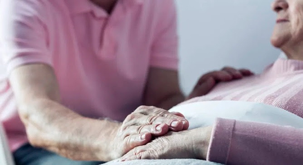 Mulheres têm direito a acompanhante em consultas e exames