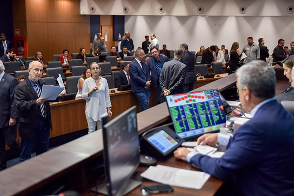 Foto: Banco de Imagens Advogados podem passar a autenticar documentos de processos administrativos