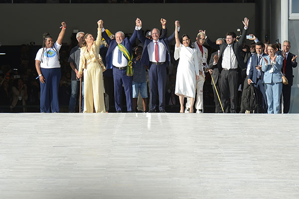 Foto: Banco de Imagens No parlatório, Lula reassume compromisso de cuidar dos brasileiros