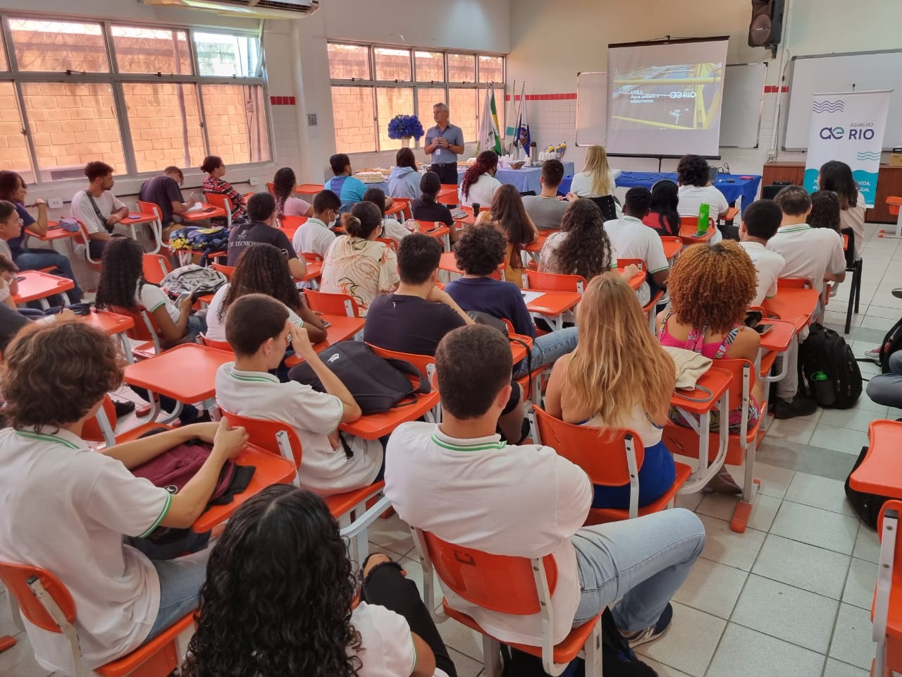 Foto: Banco de Imagens Universitários participam de workshop sobre saneamento básico em Duque de Caxias
