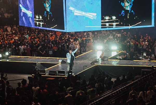 Barra da Tijuca é palco do maior evento religioso durante o carnaval carioca
