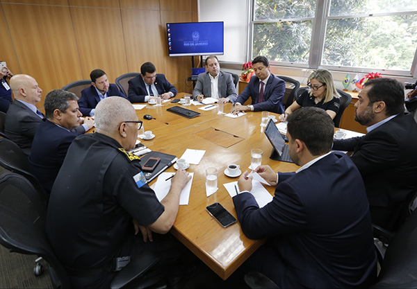 Cláudio Castro realiza primeiras reuniões de 2023 e debate projetos