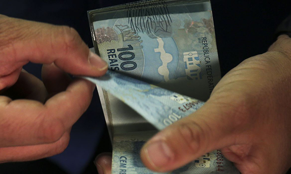 Foto: Banco de Imagens Poupança tem retirada líquida recorde de R$ 103,24 bi em 2022