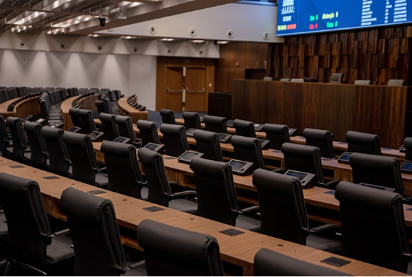 Alerj convoca suplentes de deputados que assumiram secretarias estaduais e municipais