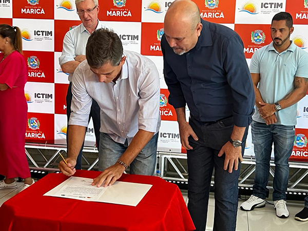 Foto: Banco de Imagens Prefeito Fabiano Horta dá posse ao novo presidente do ICTIM