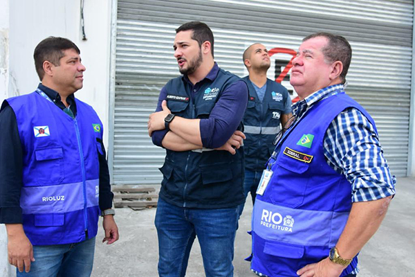 Foto: Banco de Imagens Rioluz monta força-tarefa para retirar fios abandonados no bairro de São Cristóvão