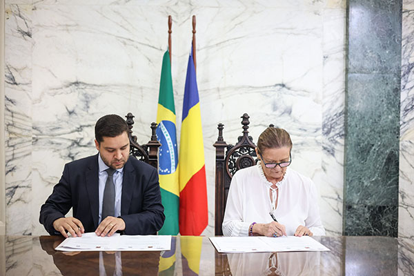 Foto: Banco de Imagens Governador em exercício assina termo de cooperação ambiental entre o Estado do Rio e a Romênia