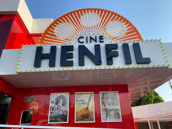 Cine Henfil exibe filmes sobre Cauby Peixoto e Legião Urbana