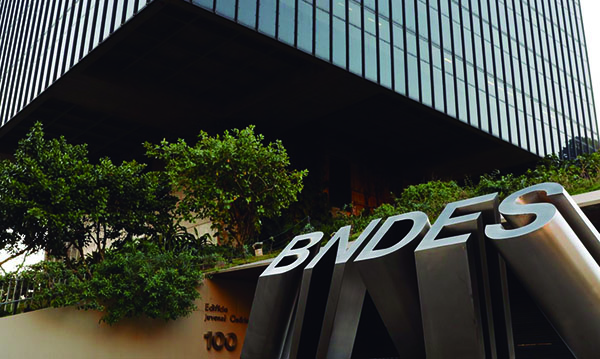 Ministério da Justiça vai investigar denúncias de golpe contra BNDES