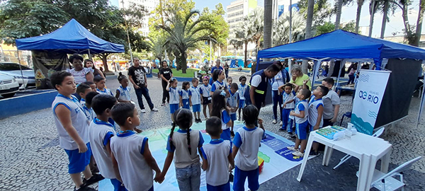 Estudantes participam de programação educativa em Duque de Caxias
