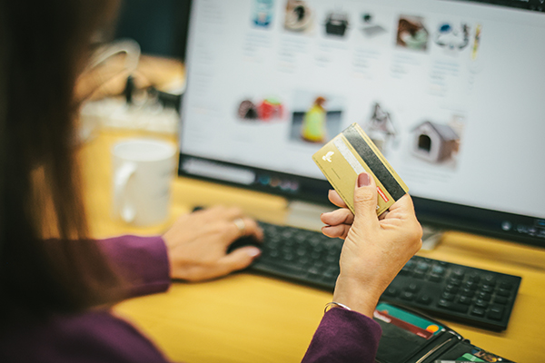 Pequenos e médios empreendedores digitais do RJ movimentaram R$ 100,5 milhões em vendas no primeiro semestre