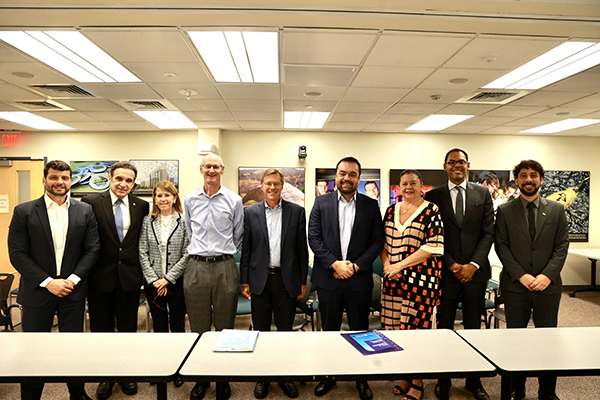 Foto: Banco de Imagens Cláudio Castro se reúne com diretores do Instituto de Tecnologia de Massachusetts