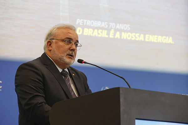 Petrobras quer explorar energia eólica em áreas marítimas
