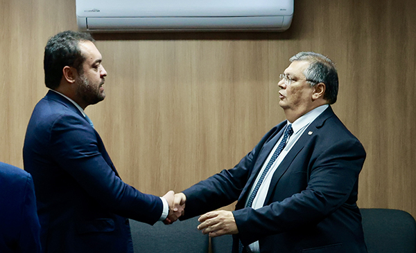 Cláudio Castro oficializa pedido de apoio ao Governo Federal para combate ao crime organizado