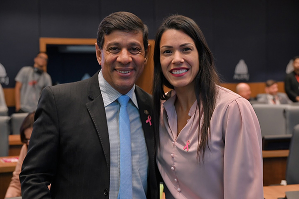 Foto: Banco de Imagens Vítimas de queimaduras podem ter direito à cirurgia reconstrutiva e micropigmentação da mama na rede pública