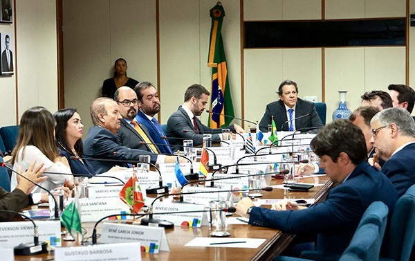 Foto: Banco de Imagens Integrantes do Cosud pedem a Haddad revisão do critério de correção da dívida dos estados
