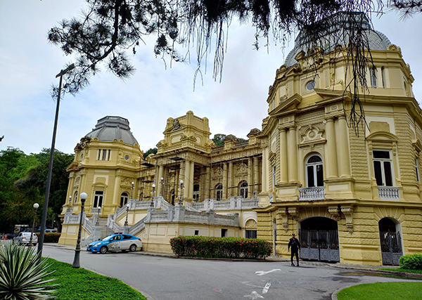 Rio aumenta ICMS a partir de 2024; indústrias criticam