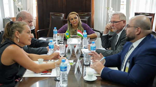 Foto: Banco de Imagens Comitiva húngara visita a Assembleia legislativa do RJ