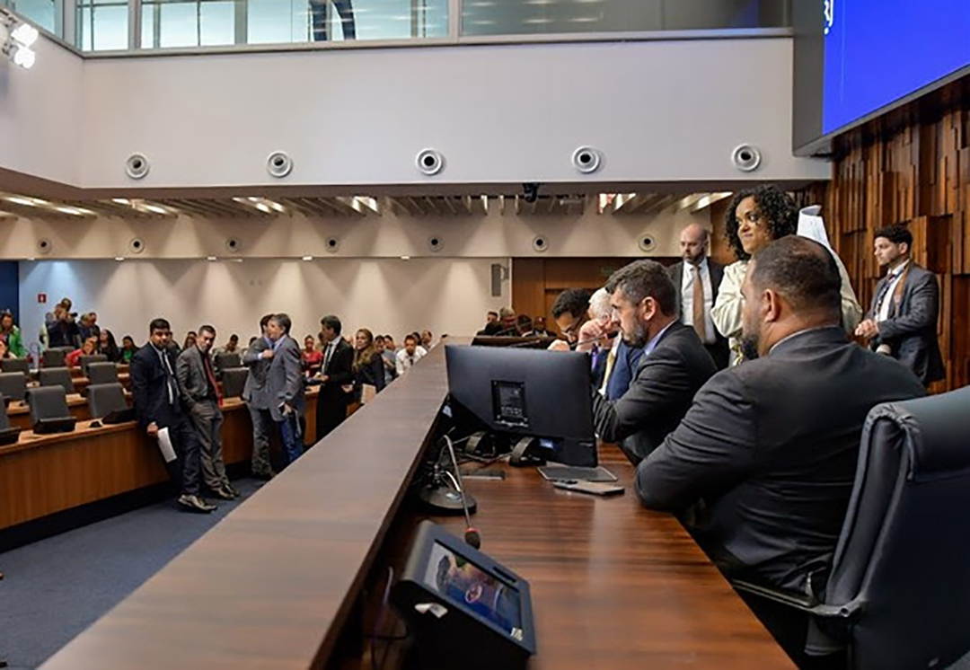 Alerj aprova prorrogação de incentivos fiscais até final de 2026