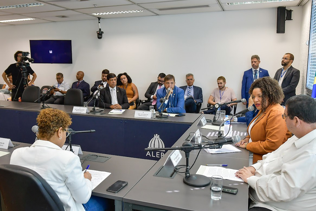 Foto: Banco de Imagens Comissão de Segurança da Alerj debate situação de PMs preteridos em concursos internos